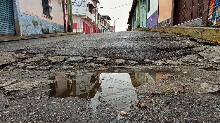 calle sucre, luis maizo