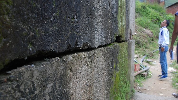 casas en riesgo en el chorrito