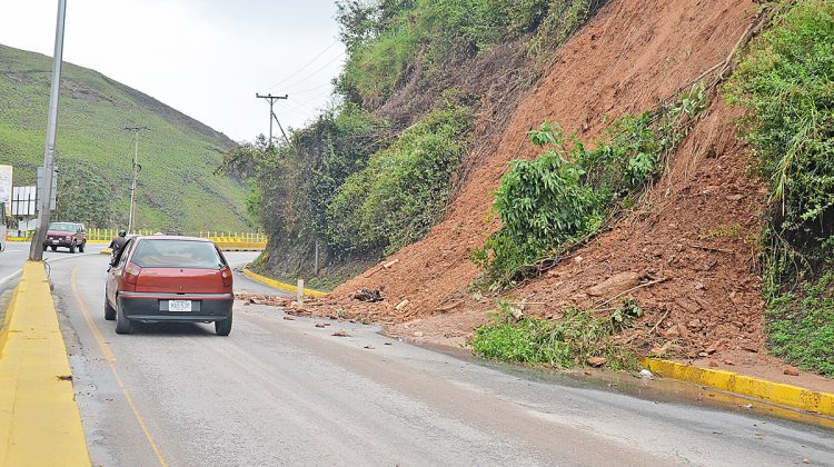 derrumbe panamericana