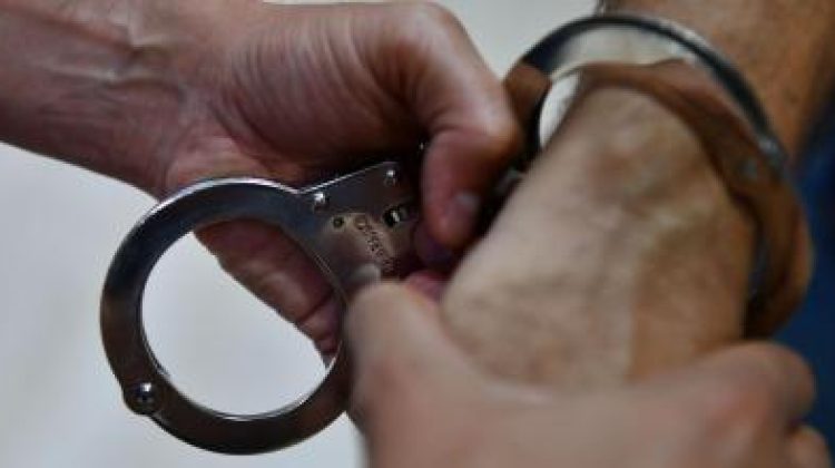 detienen a adolescente