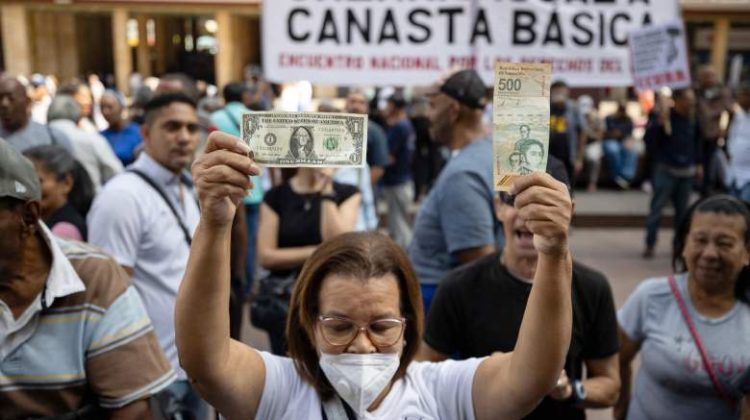 exigen aumento salarial