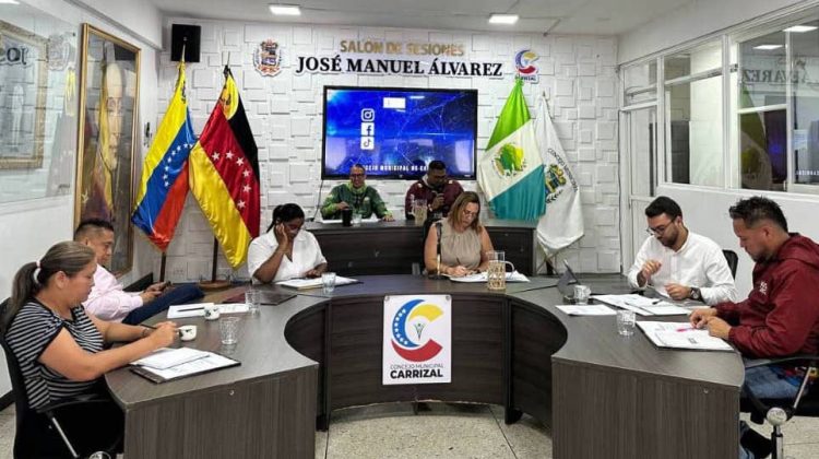 f32b3ffe-3e36-4f87-bfb5-5a2526e578fa f32b3ffe-3e36-4f87-bfb5-5a2526e578fa