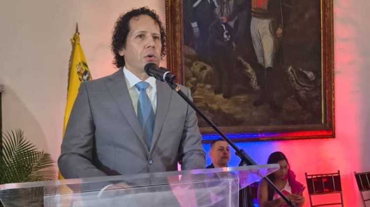 f3b98852-2e6c-4af5-aa0a-4aae57982e07