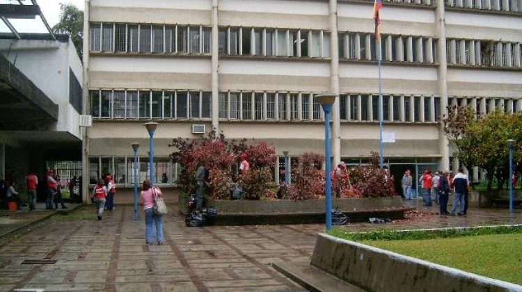 fachada-de-casa-sindical