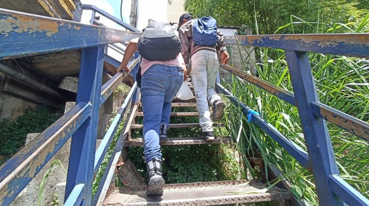 foto 1-peldaño pasarela puente castro