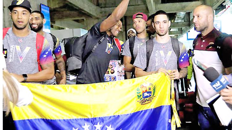 Llegada de los integrantes de la selección nacional de Baloncesto al aeropuerto internacional de Maiquetía.
Vicente Correale
05112018