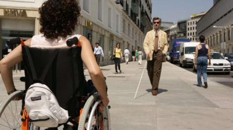 01/07/2010 ONCE, personas con discapacidad, mujer en silla de ruedas y persona ciega
SOCIEDAD ESPAÑA EUROPA
ONCE