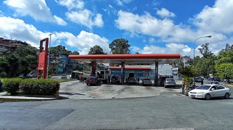 gasolineria, luis maizo