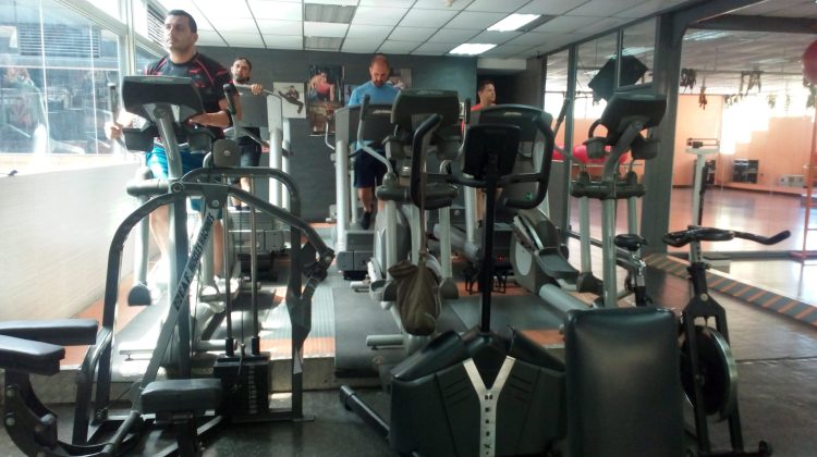 gimnasio los nuevos teques.