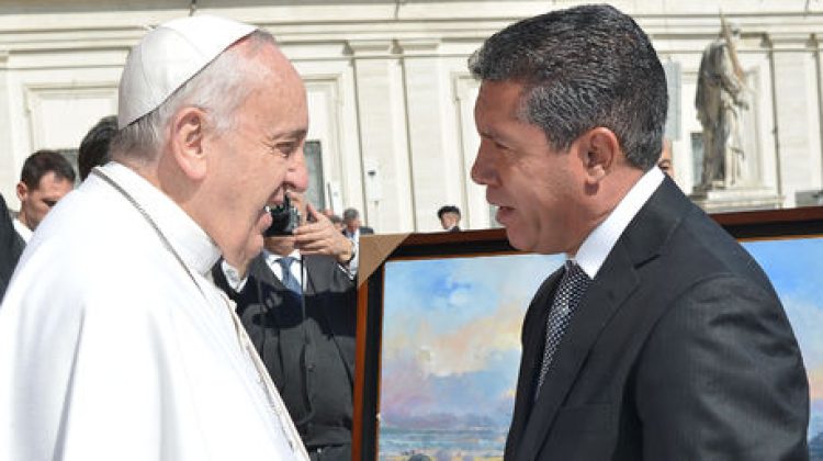 gobernador-reunio-Francisco-Vaticano-Cortesia_NACIMA20150318_0051_6