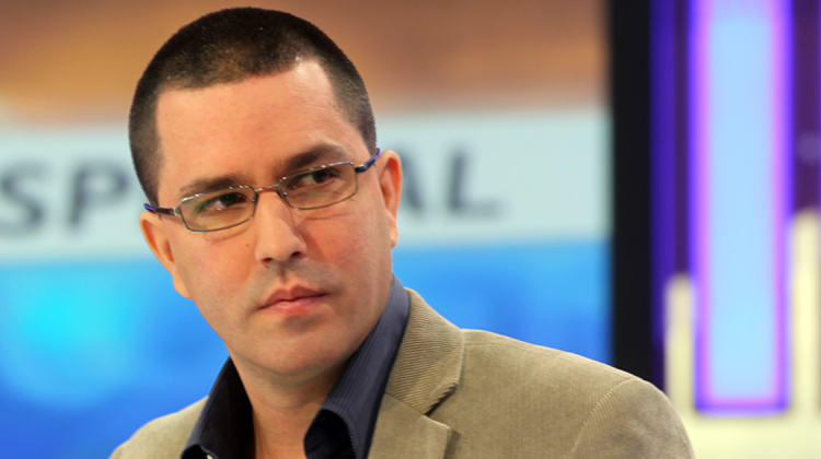 jorge-arreaza-empresas-maletin