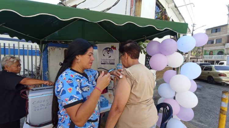 jornada-de-vacunacion-fundacion-del-niño