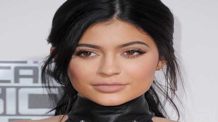 kylie-jenner-lip-kit-760x460-760x460