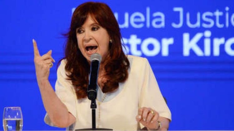 la-expresidenta-argentina-cristina-fernandez-de-kirchner-le-dedico-duras-criticas-al-actual-mandatar-168662