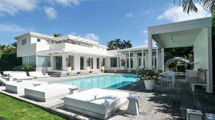la_casa_que_shakira_vende_en_miami_713736339_662x430-694x420