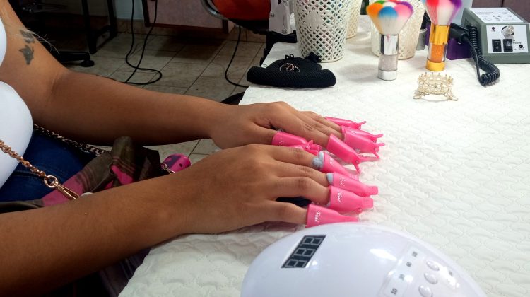 manicurista