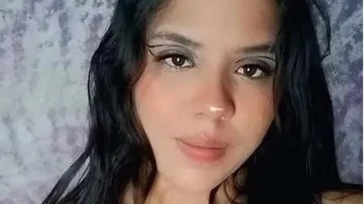 otra mujer estrangulada