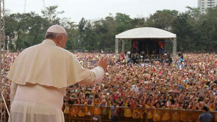 papafrancisco001.520