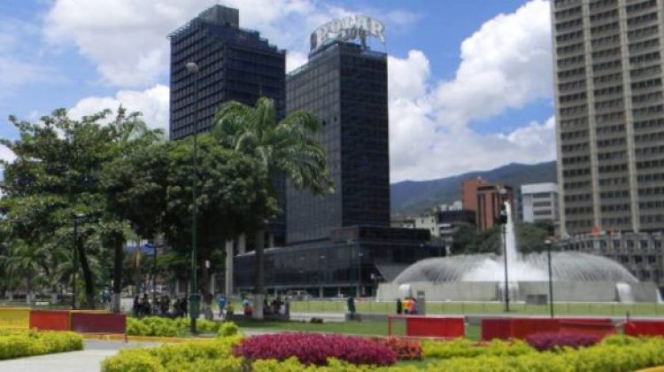 plaza-venezuela-660x330
