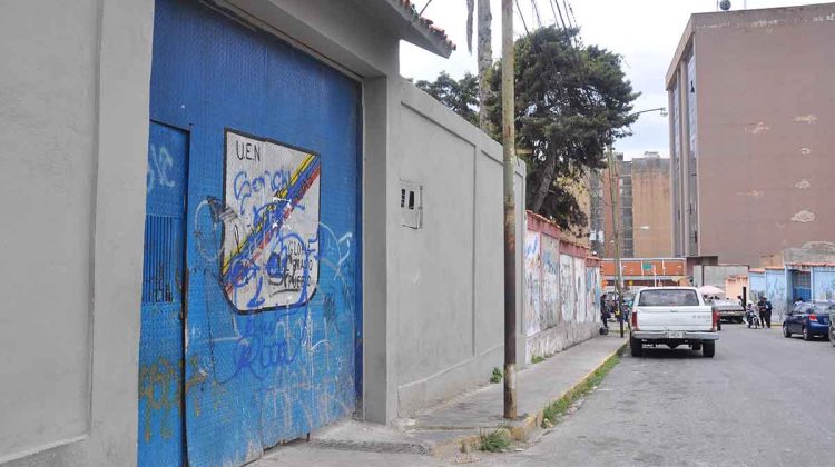 pw.El liceo fue víctima del hampa