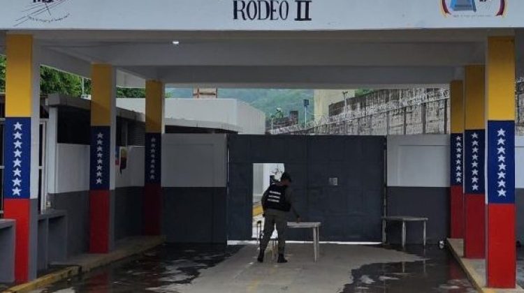rodeo--qxqp0c76g0es7pzfhtrhd1n2xw6661980unt078p2g