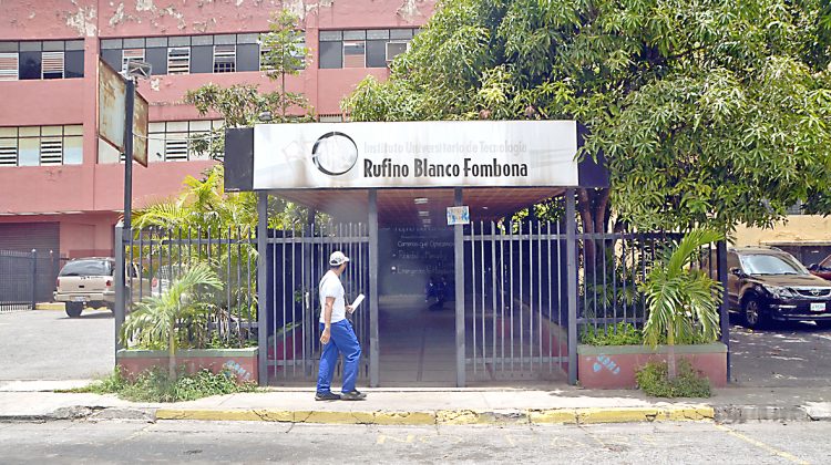 rufino-blanco-fombone