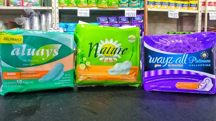 toallas femeninas, luis maizo