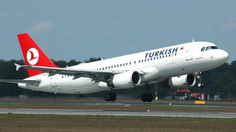 turkish-airlines-presented-with-greek-award.w_hr