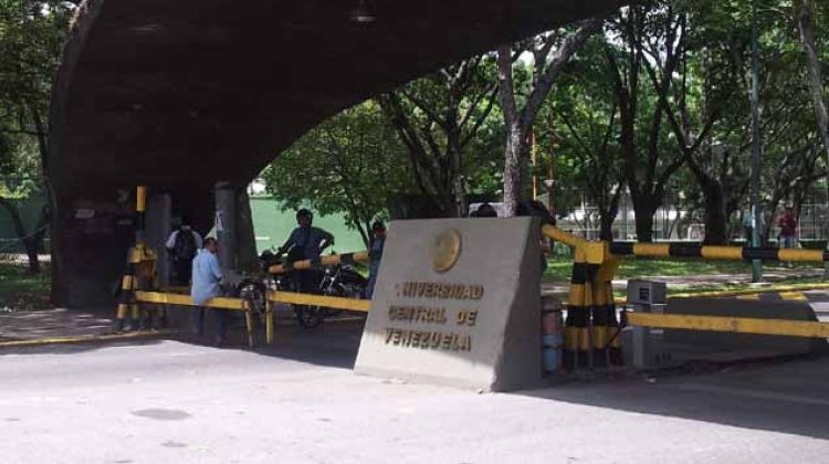 ucv-G