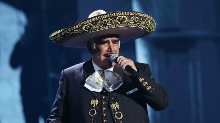 vicente-fernandez-getty-900x485