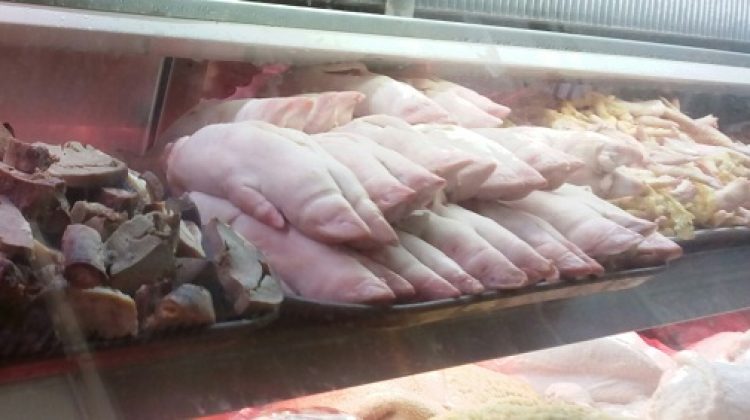 viceras,pata de cochino,pata de pollo, mollejas