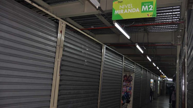 victor useche- mercadop plaza