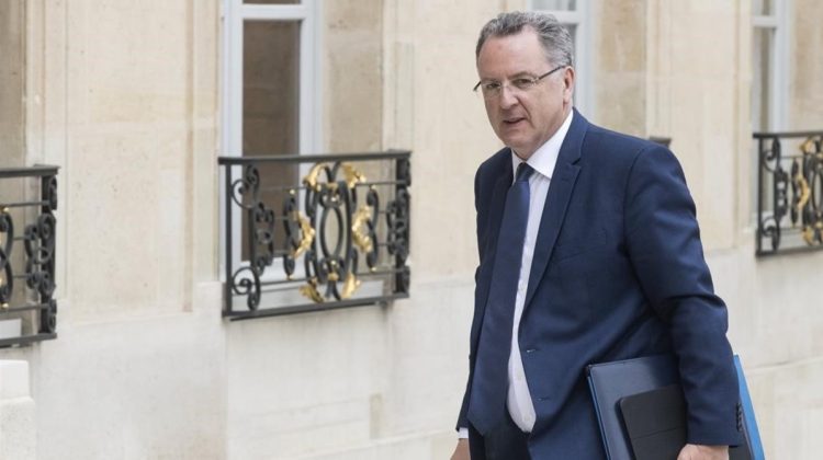 ETIL07 PARIS  FRANCIA  24 5 2017- El ministro ministro de la Cohesion Territorial frances  Richard Ferrand  llega al Palacio del Eliseo para una reunion del Consejo de Ministros hoy  24 de mayo de 2017  en Paris  EFE ETIENNE LAURENT